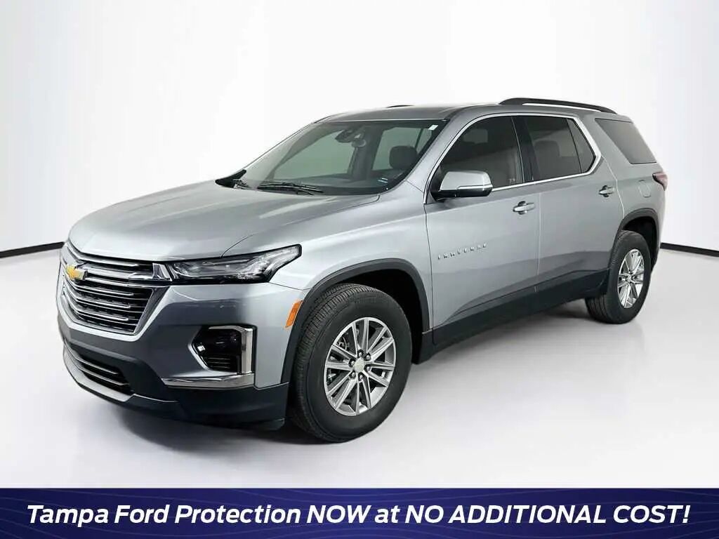 2023 Chevrolet Traverse LT Cloth — photo 1 of 13