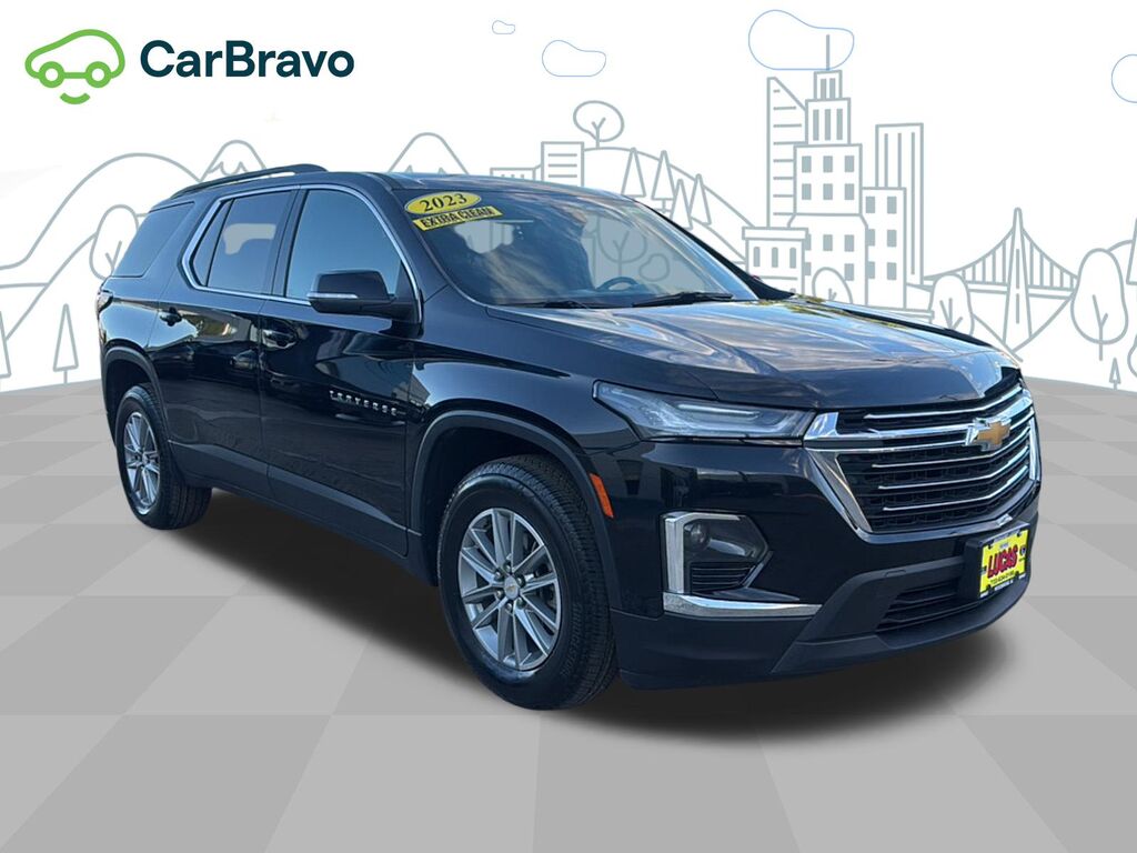 2023 Chevrolet Traverse LT Cloth — photo 1 of 6