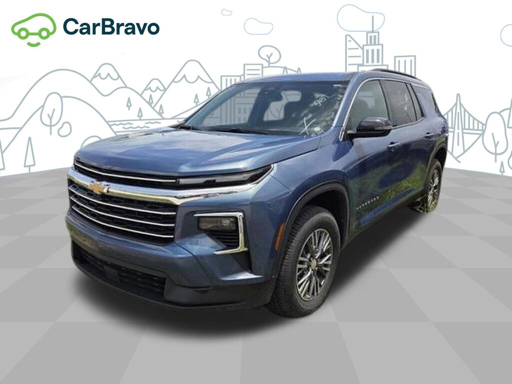2025 Chevrolet Traverse LT — photo 1 of 7