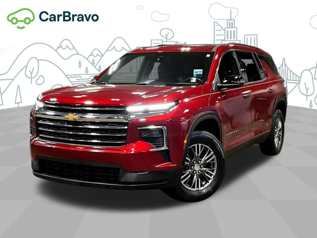 2025 Chevrolet Traverse LT — photo 1 of 6
