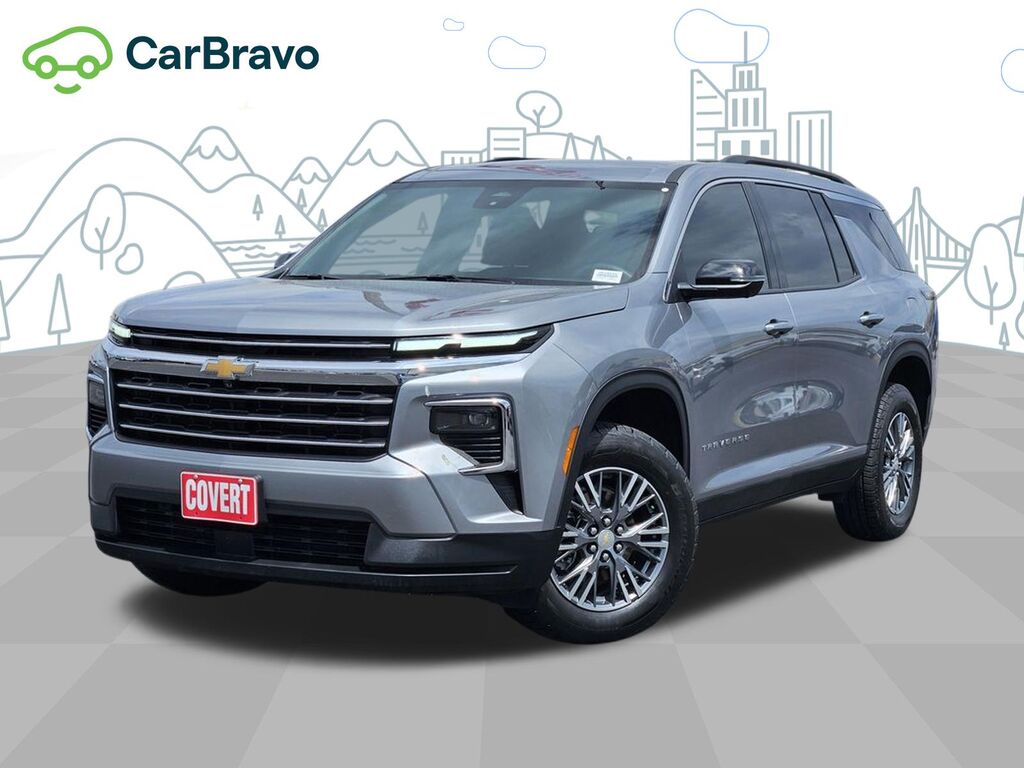 2025 Chevrolet Traverse LT — photo 1 of 7