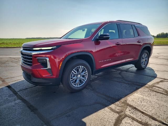 2025 Chevrolet Traverse LT