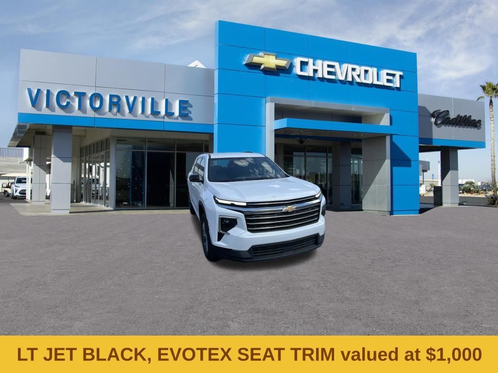 2025 Chevrolet Traverse LT — photo 1 of 7