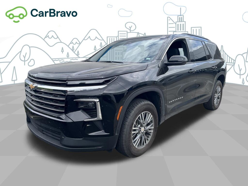 2025 Chevrolet Traverse LT — photo 1 of 7
