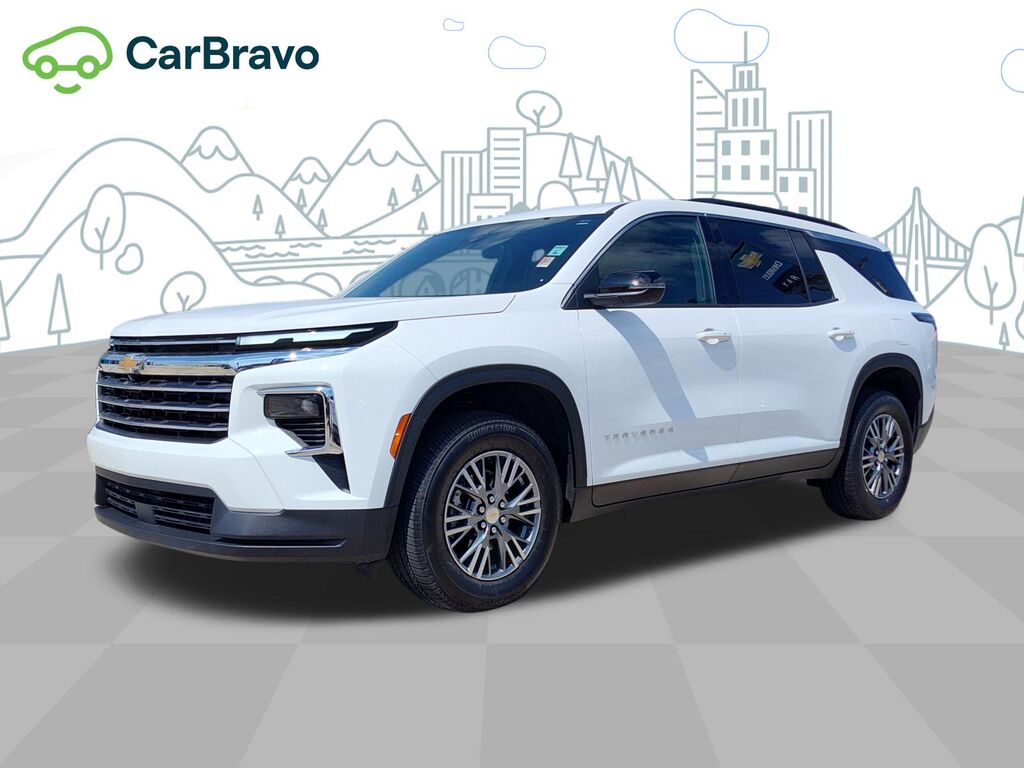 2025 Chevrolet Traverse LT — photo 1 of 6