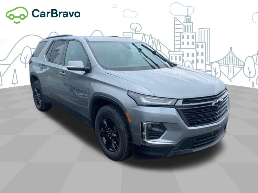 2023 Chevrolet Traverse LT Leather — photo 1 of 7