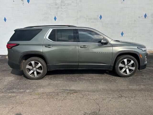2022 Chevrolet Traverse LT Leather