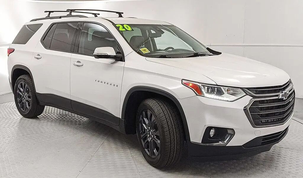 2020 Chevrolet Traverse RS — photo 1 of 13
