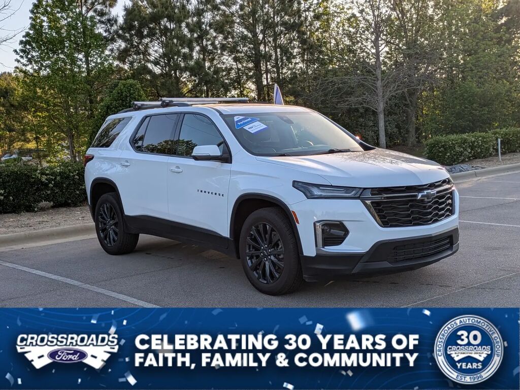 2023 Chevrolet Traverse RS — photo 1 of 26