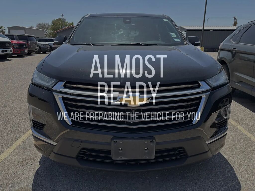 2023 Chevrolet Traverse High Country — photo 1 of 13