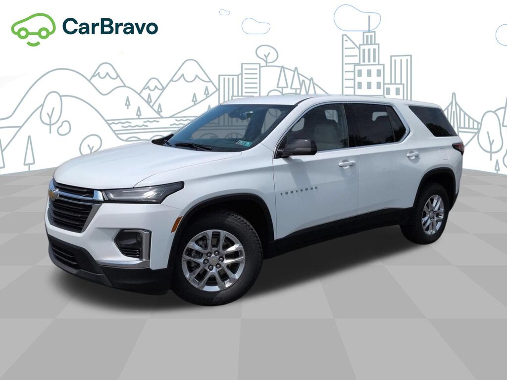 2022 Chevrolet Traverse LS — photo 1 of 7