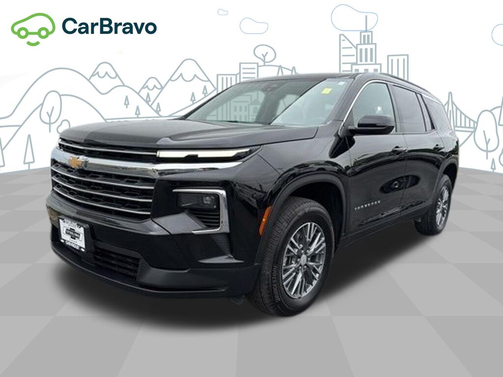 2026 Chevrolet Traverse LT — photo 1 of 7