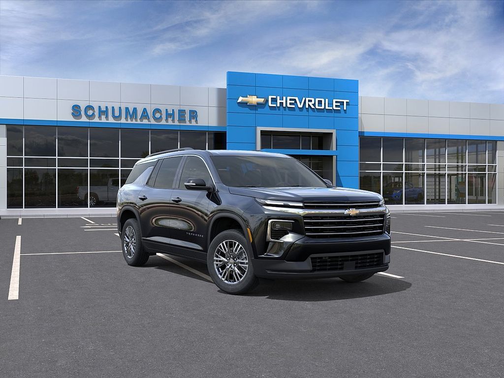 2027 Chevrolet Traverse LT — photo 1 of 3