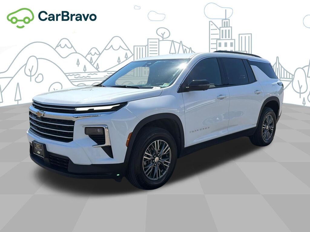 2024 Chevrolet Traverse LT — photo 1 of 7