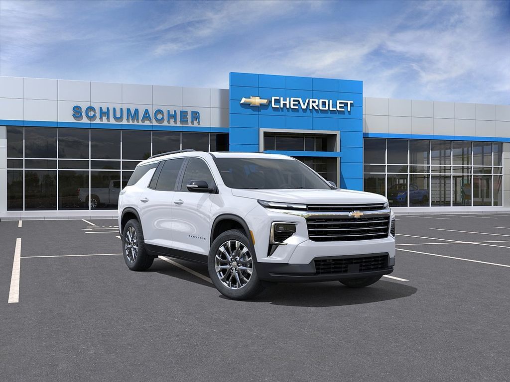 2026 Chevrolet Traverse LT — photo 1 of 13