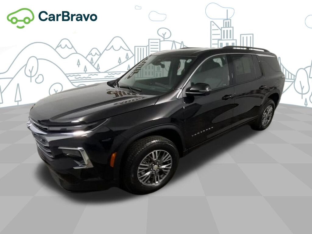 2024 Chevrolet Traverse LT — photo 1 of 6