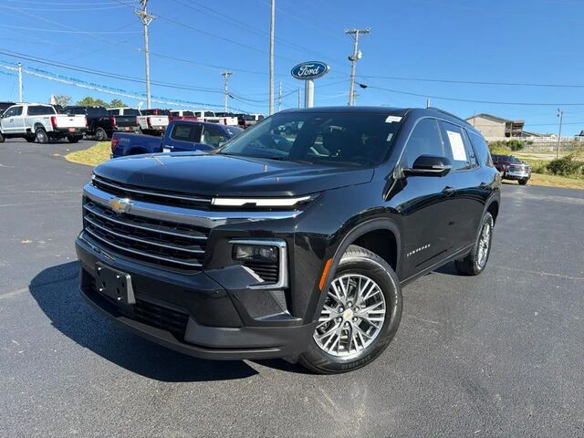 2024 Chevrolet Traverse LT