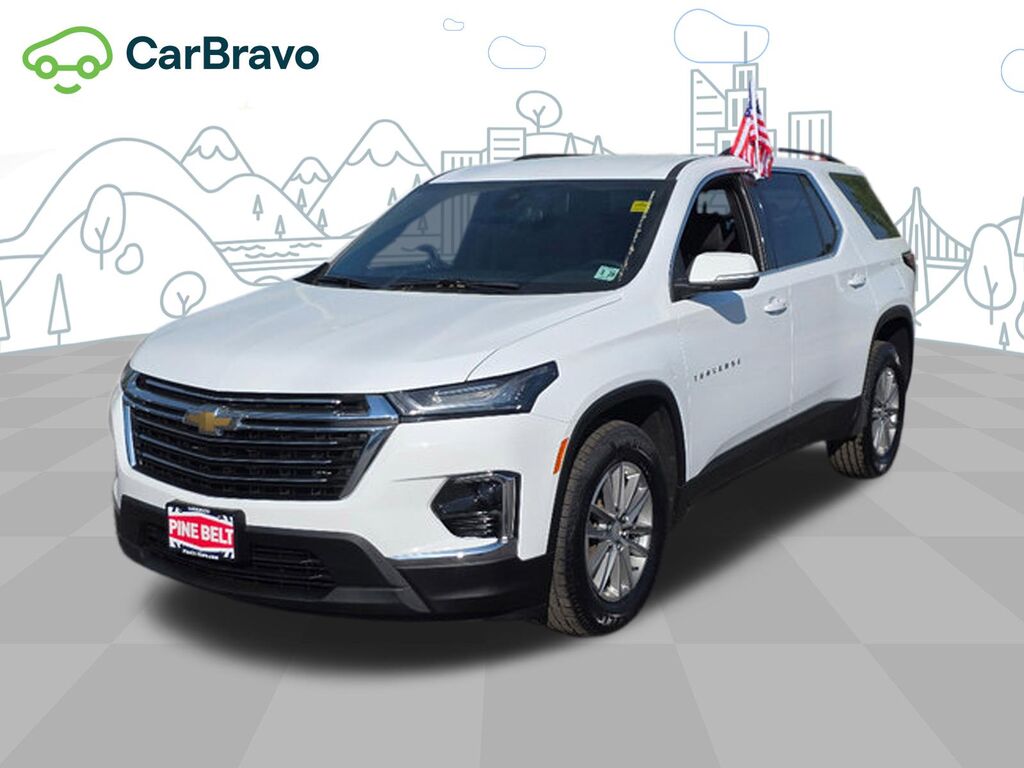 2023 Chevrolet Traverse LT Cloth — photo 1 of 6