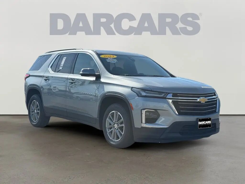 2023 Chevrolet Traverse LT Cloth — photo 1 of 13