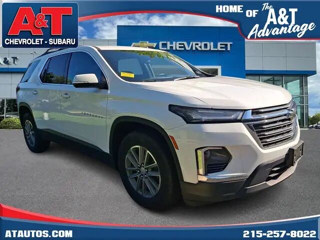 2023 Chevrolet Traverse LT Cloth — photo 1 of 10