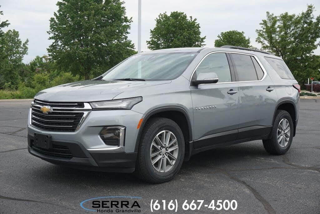 2023 Chevrolet Traverse LT Cloth — photo 1 of 1