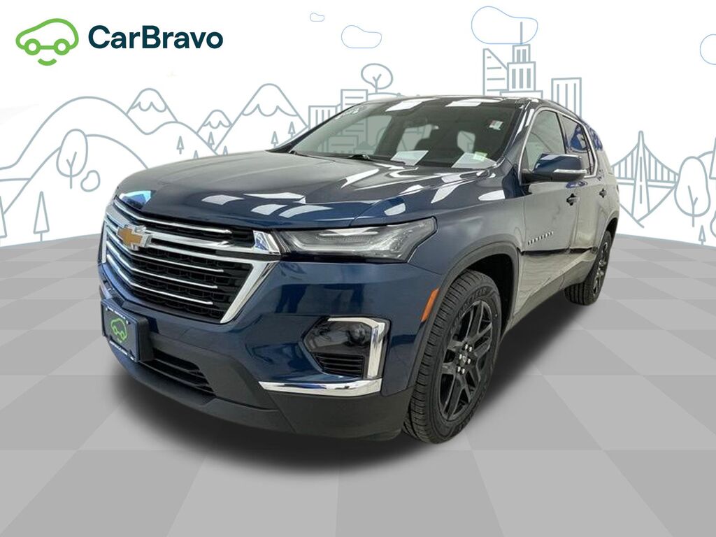 2023 Chevrolet Traverse LT Cloth — photo 1 of 6