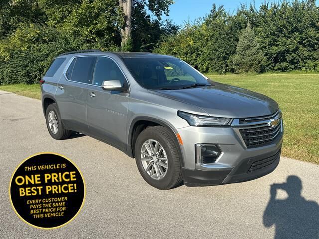 2023 Chevrolet Traverse LT Cloth