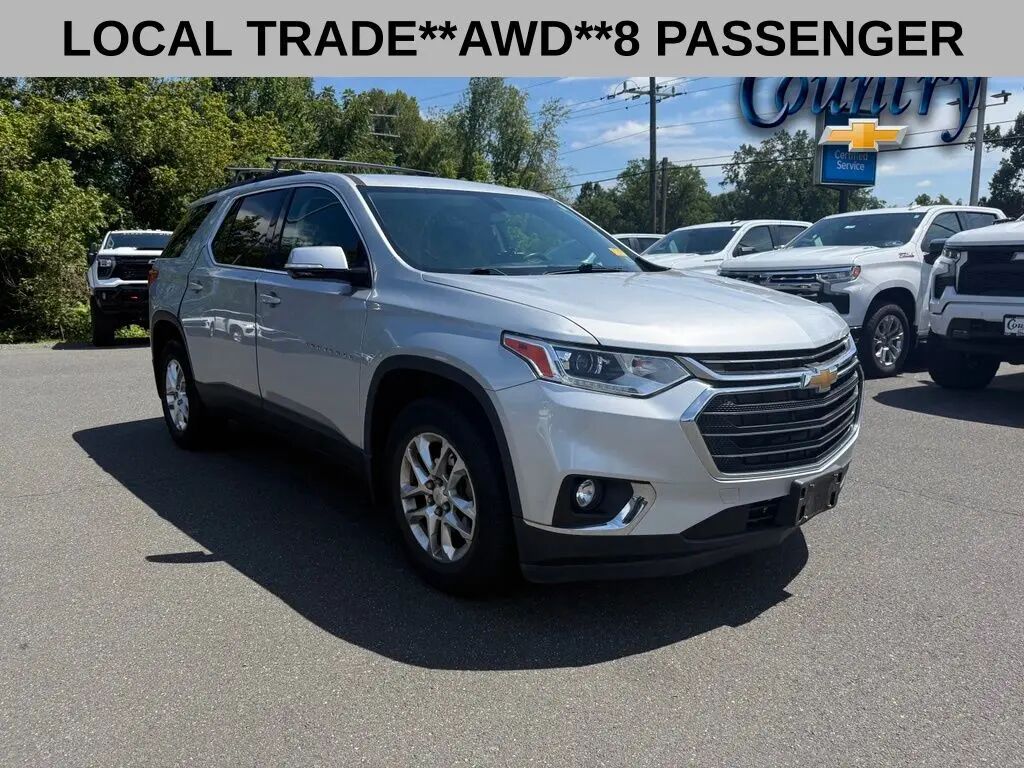 2020 Chevrolet Traverse LT Cloth — photo 1 of 25