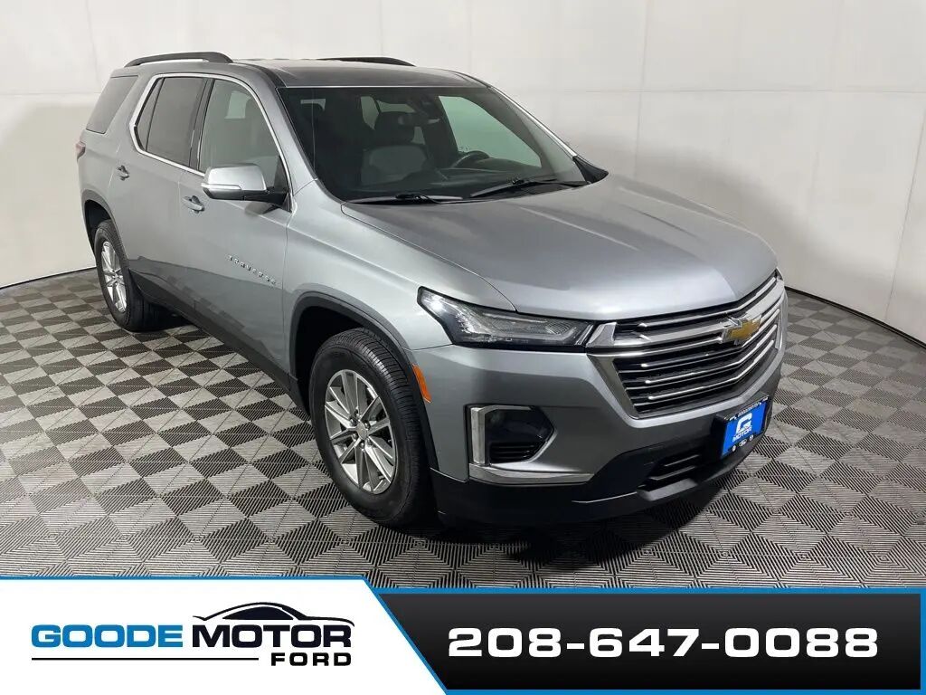 2023 Chevrolet Traverse LT Cloth — photo 1 of 13