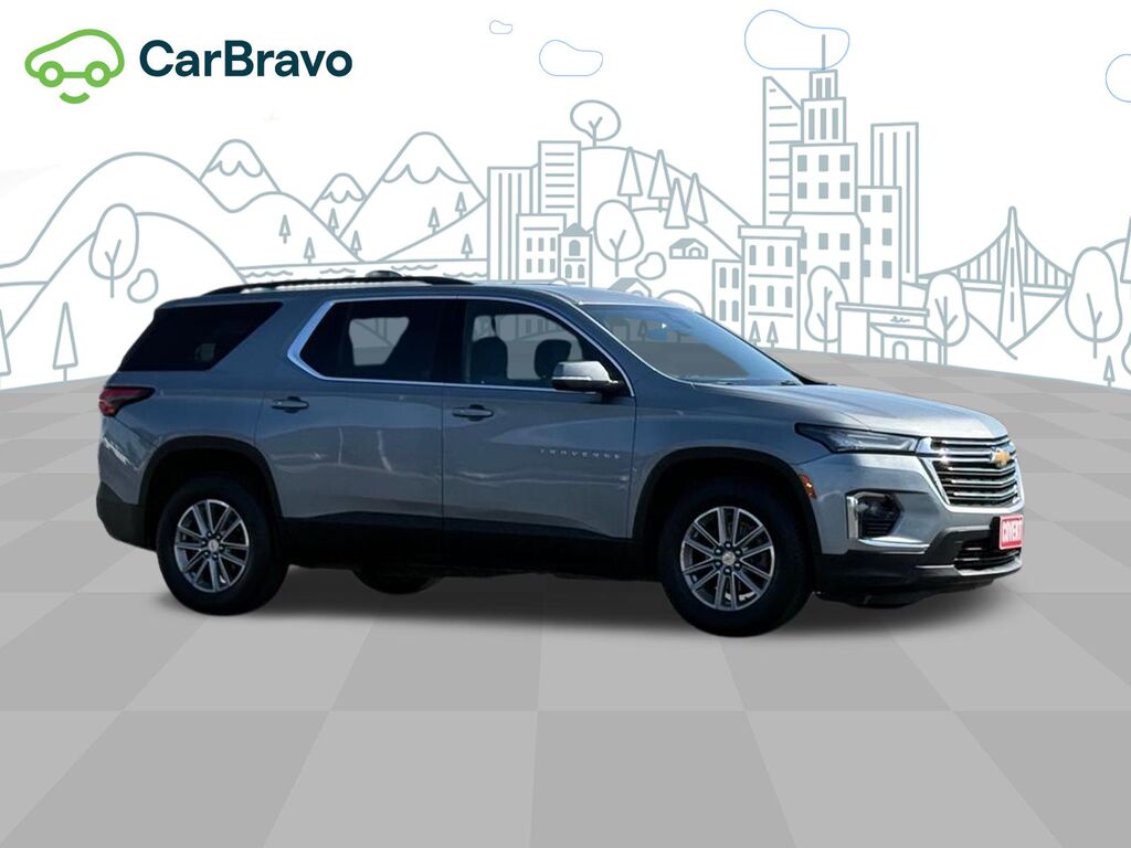2023 Chevrolet Traverse LT Cloth — photo 1 of 7