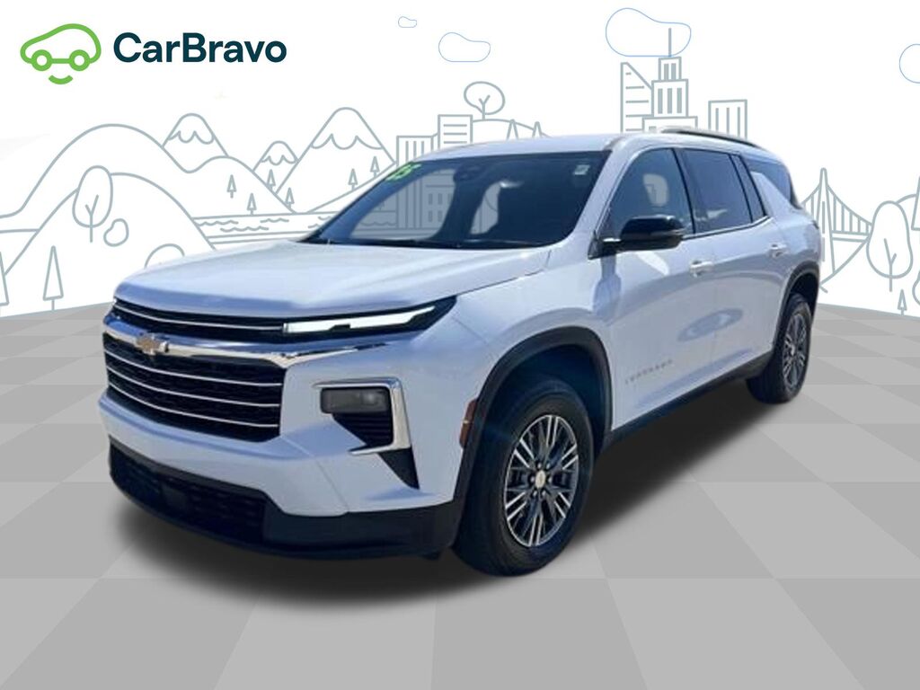 2025 Chevrolet Traverse LT — photo 1 of 6