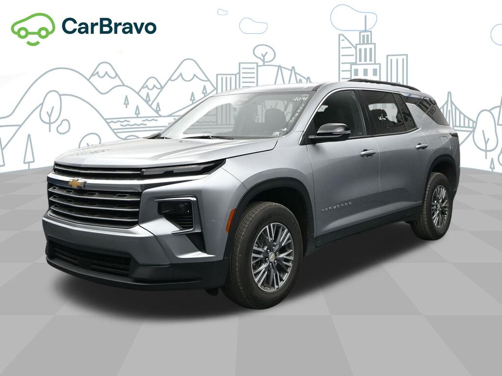 2025 Chevrolet Traverse LT — photo 1 of 6