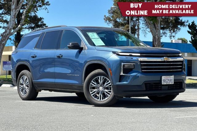 2025 Chevrolet Traverse AWD LT
