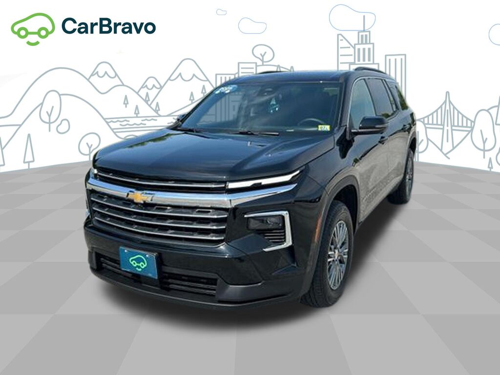 2025 Chevrolet Traverse LT — photo 1 of 6