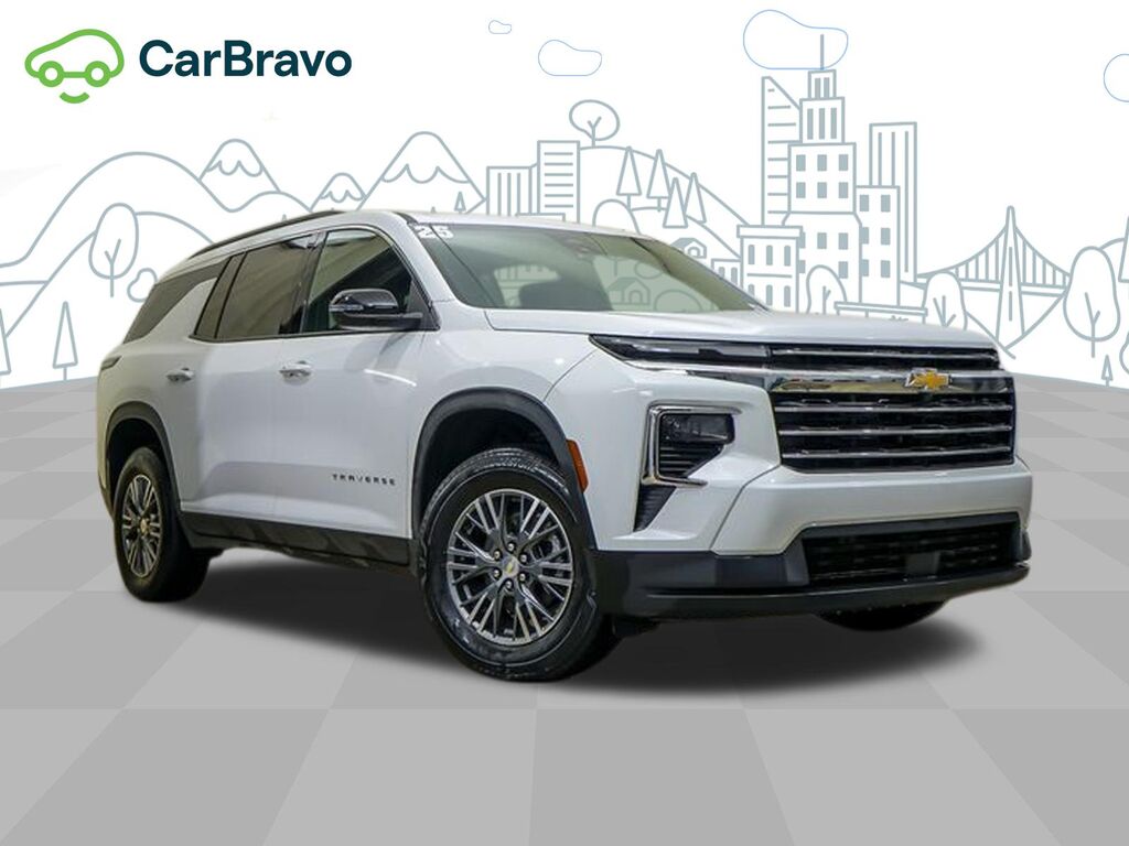 2025 Chevrolet Traverse LT — photo 1 of 6