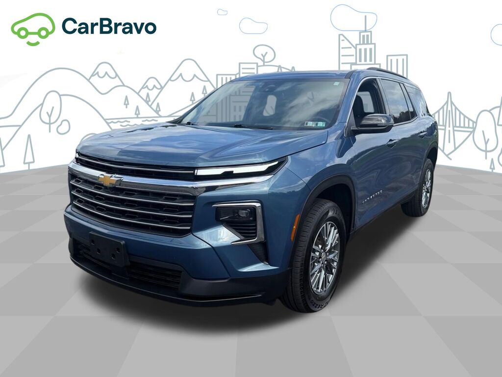 2025 Chevrolet Traverse LT — photo 1 of 7