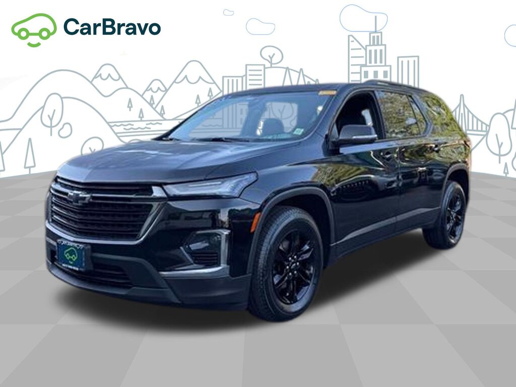 2023 Chevrolet Traverse LT Leather — photo 1 of 7
