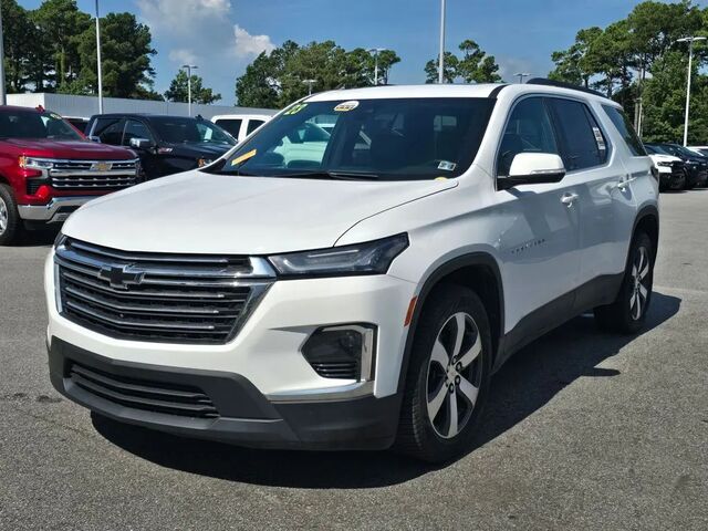 2023 Chevrolet Traverse LT Leather