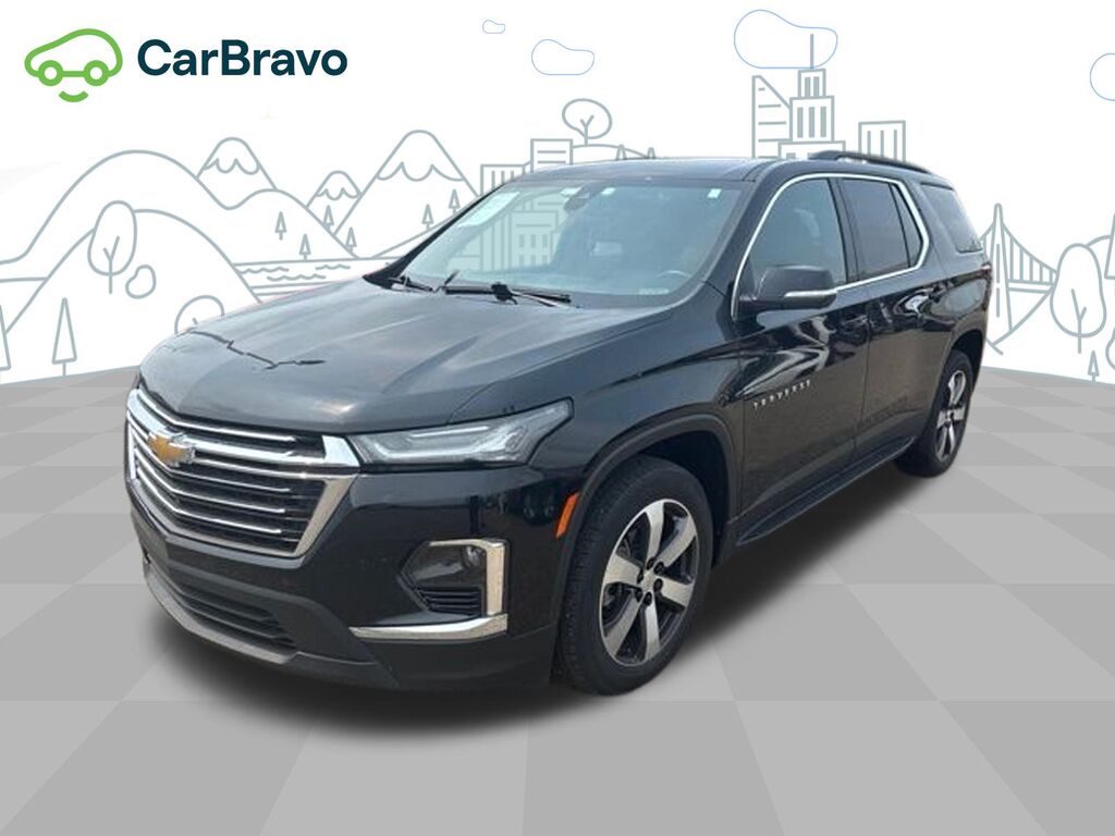 2023 Chevrolet Traverse LT Leather — photo 1 of 7