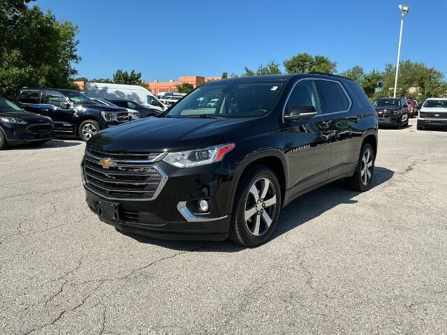 2021 Chevrolet Traverse LT Leather
