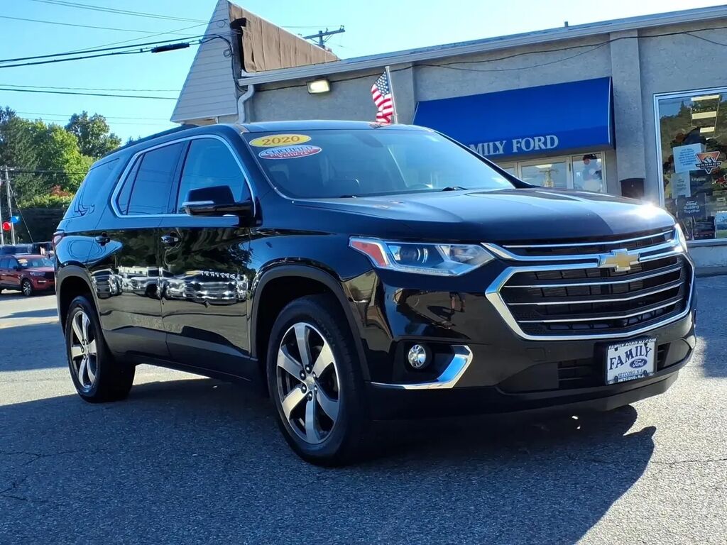 2020 Chevrolet Traverse LT Leather — photo 1 of 13