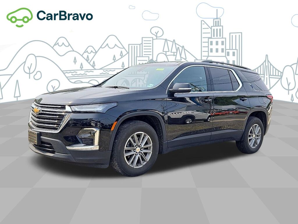 2023 Chevrolet Traverse LT Leather — photo 1 of 7