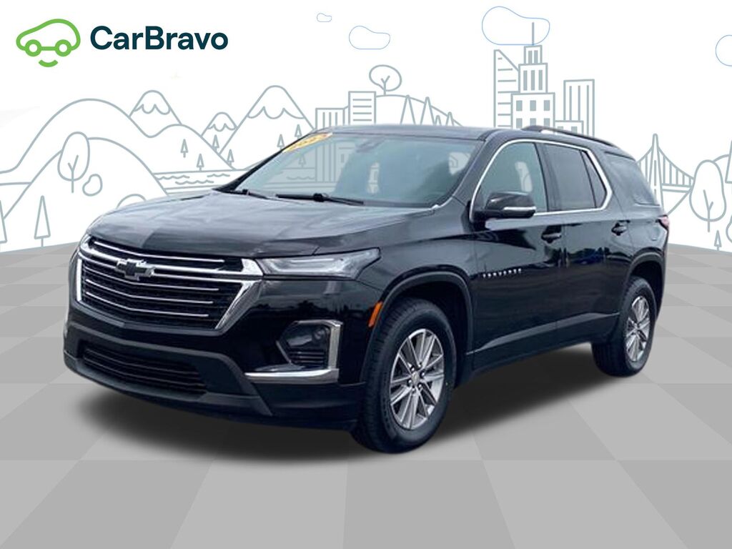 2023 Chevrolet Traverse LT Leather — photo 1 of 7