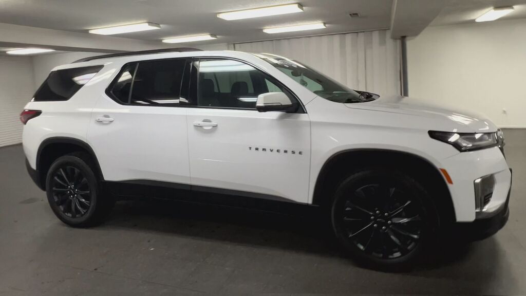 2023 Chevrolet Traverse RS — photo 1 of 7