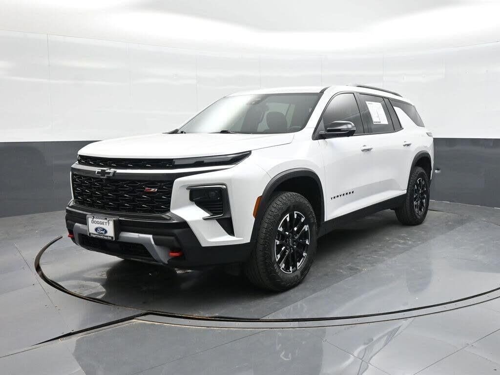 2025 Chevrolet Traverse Z71 — photo 1 of 1