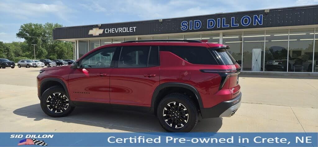 2025 Chevrolet Traverse Z71 — photo 1 of 1