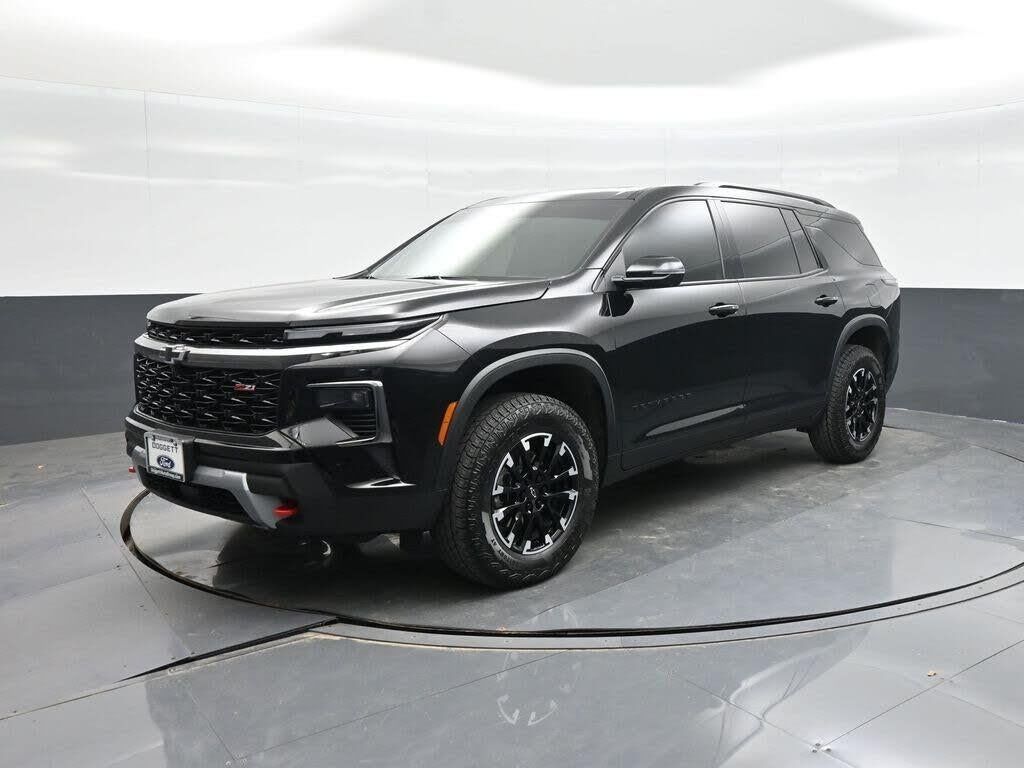 2025 Chevrolet Traverse Z71 — photo 1 of 1
