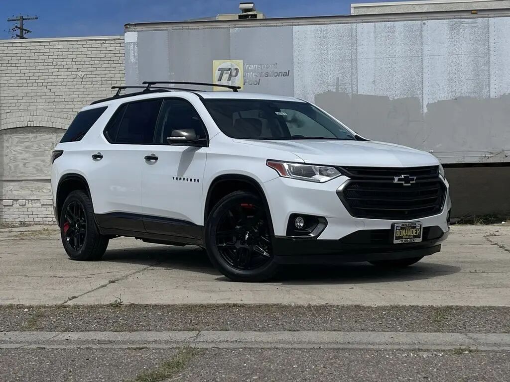 2021 Chevrolet Traverse Premier — photo 1 of 13