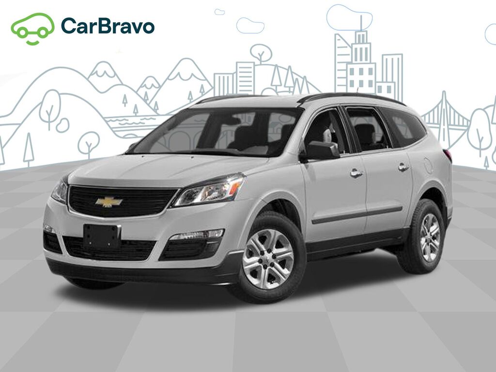 2017 Chevrolet Traverse LS — photo 1 of 6
