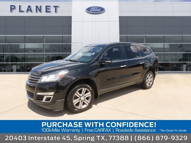 2017 Chevrolet Traverse LT — photo 1 of 1